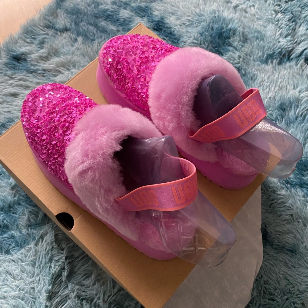 Ugg Shoes Used - Picture 3 of 3